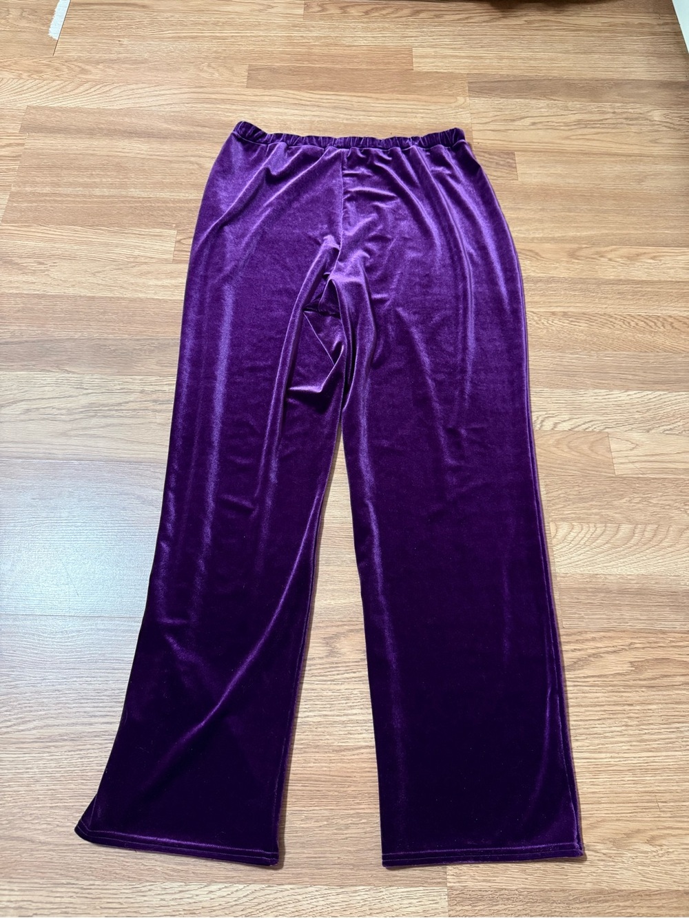 Kate Hill Velvet Wide-Leg Pants in Deep Purple